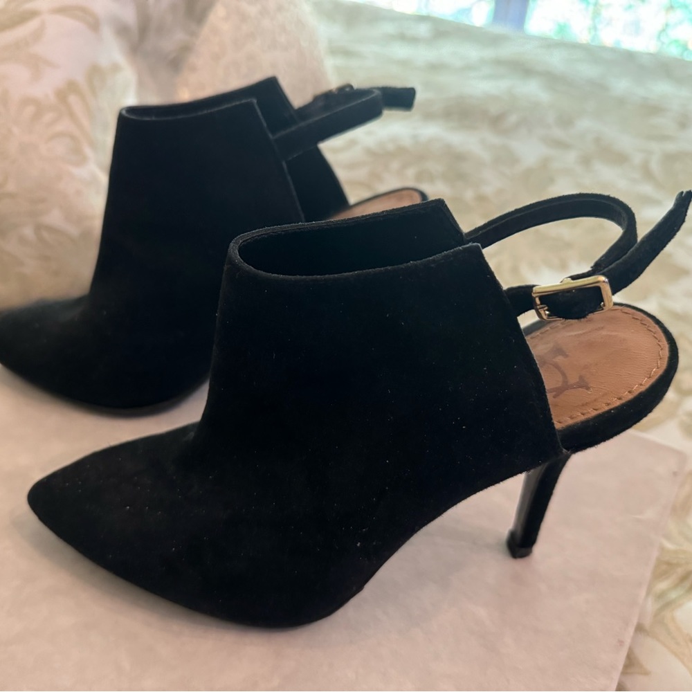 Vince Camuto open back booties - Picture 2 of 12